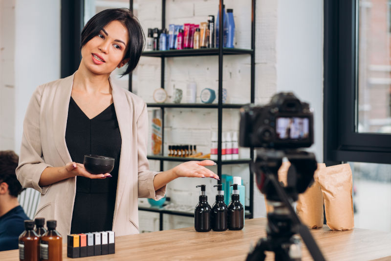 LiveWebinar <span class="font-weight-bold">Personalized</span>